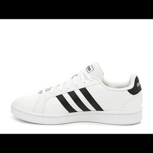 Adidas Original White Sneakers